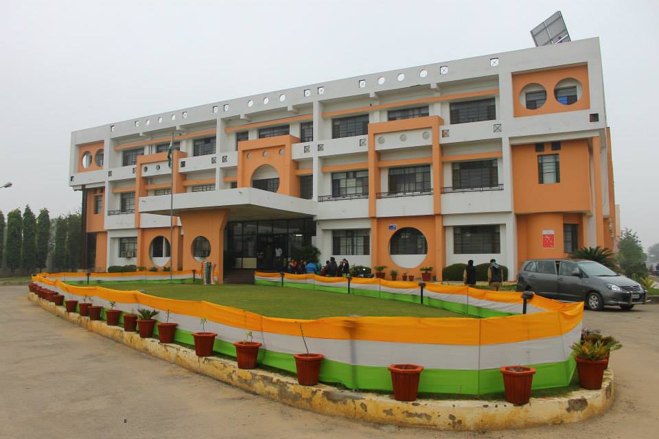 JECRC University campus view 3